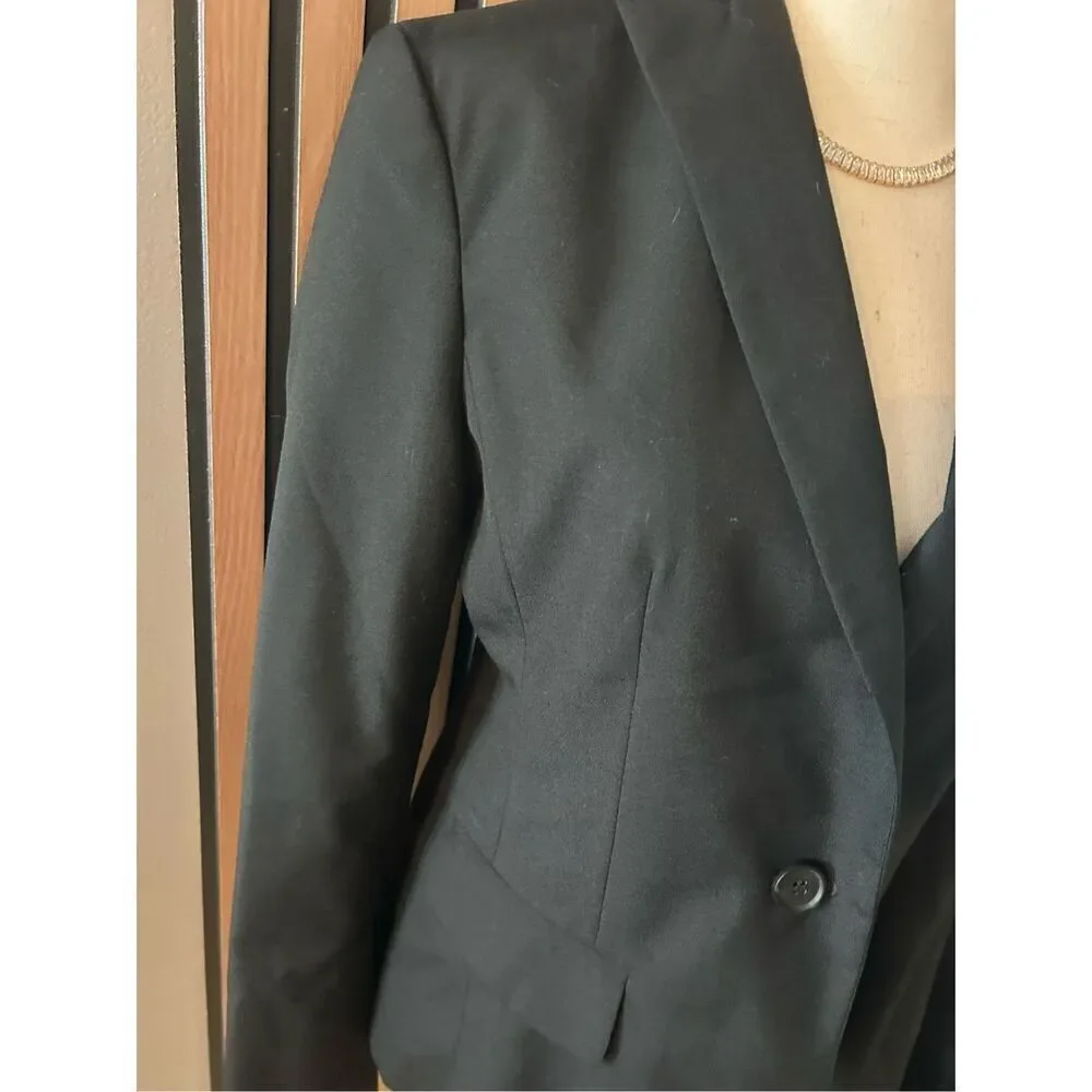 Ann Taylor black blazer office wear work attire size 4